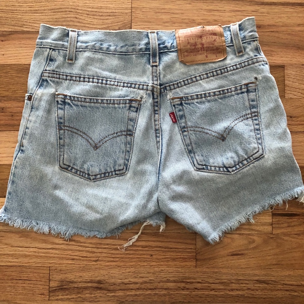 Vintage Levi’s - Cutoff Shorts